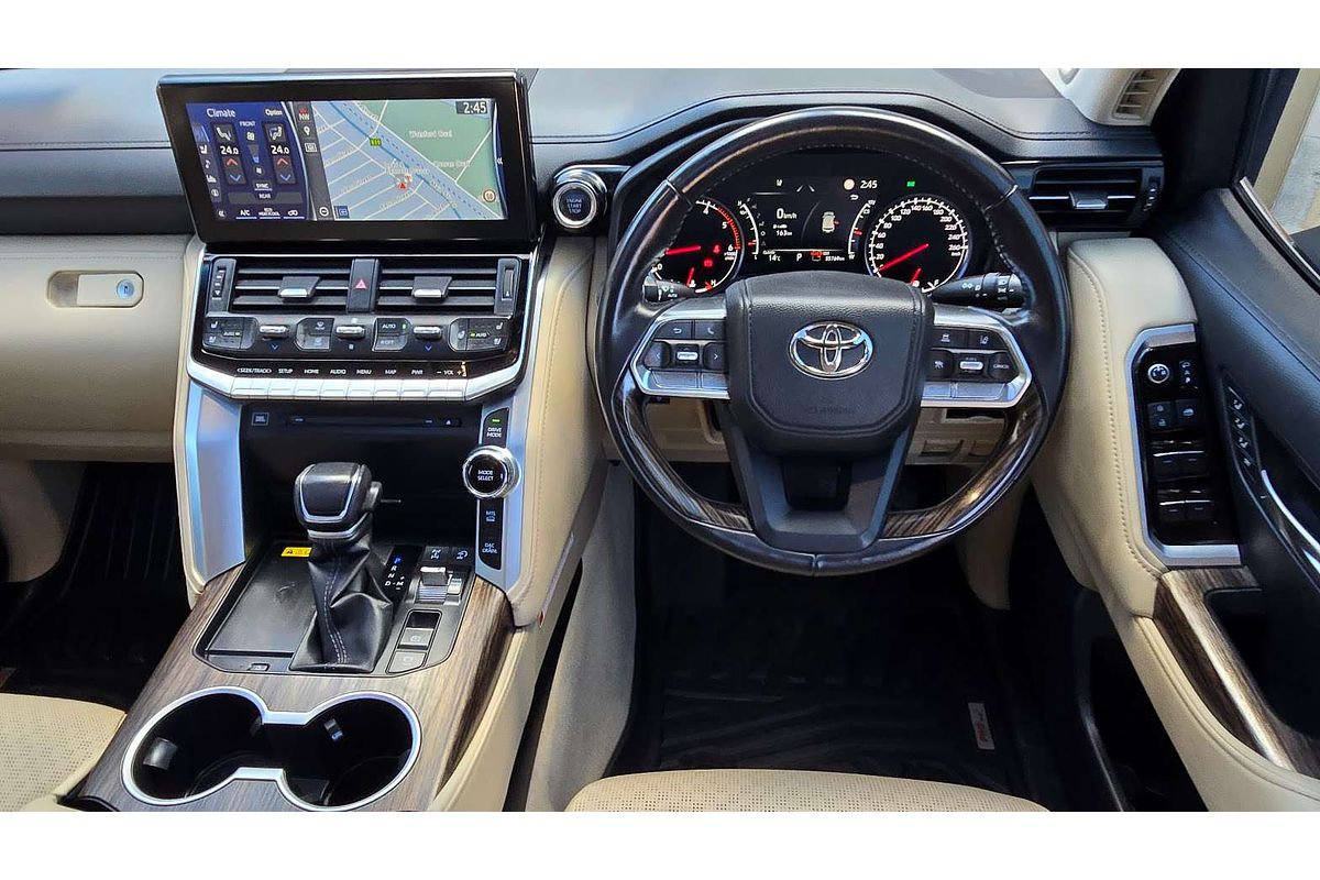 2022 Toyota Landcruiser Sahara FJA300R
