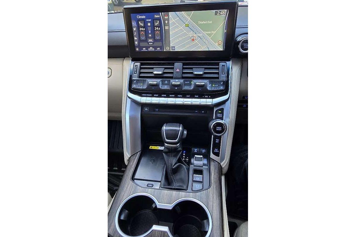 2022 Toyota Landcruiser Sahara FJA300R