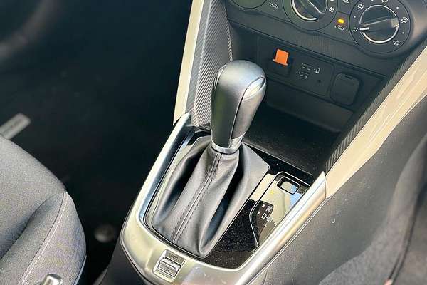 2024 Mazda 2 G15 Pure DJ Series