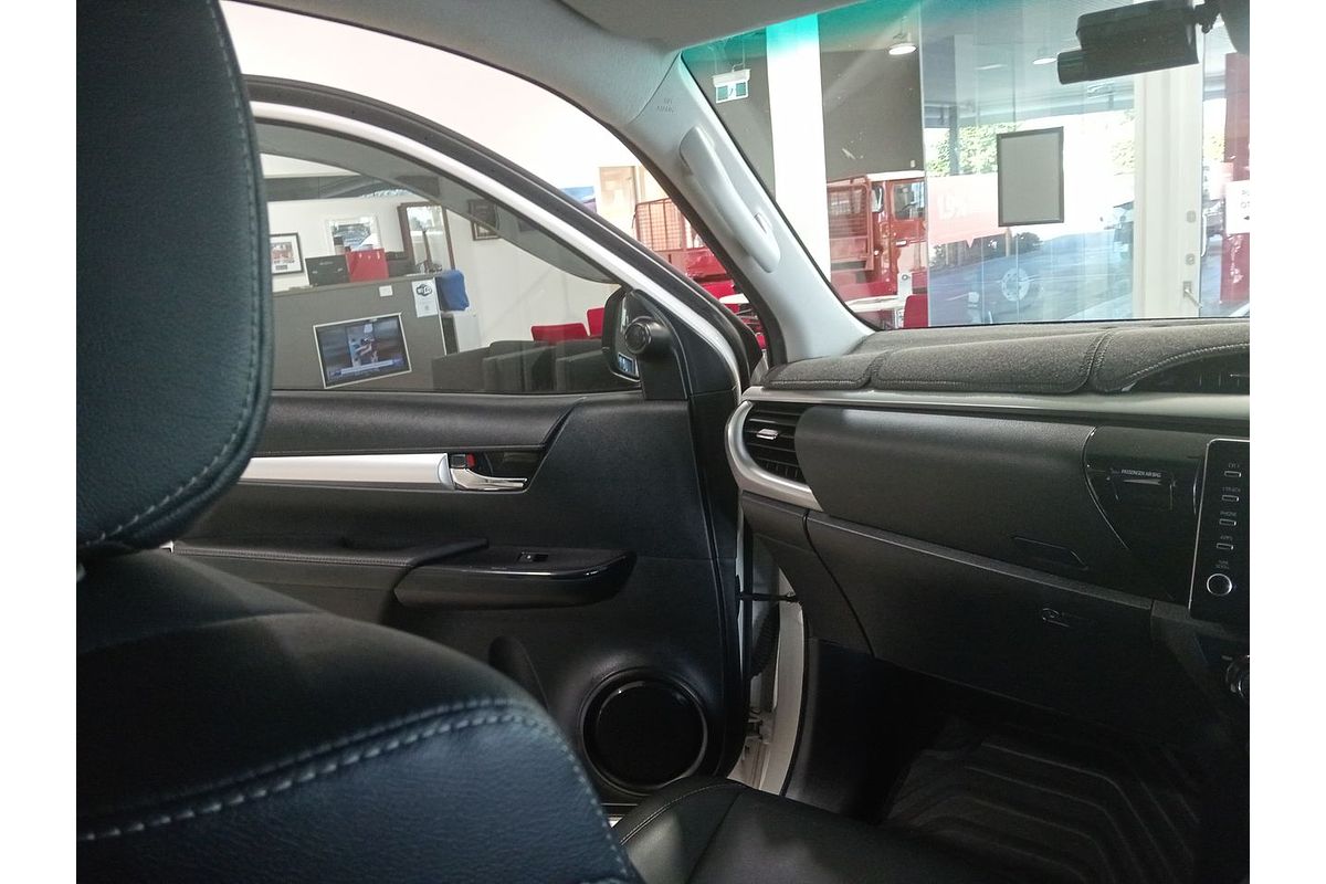 2021 Toyota Hilux SR5 GUN126R 4X4