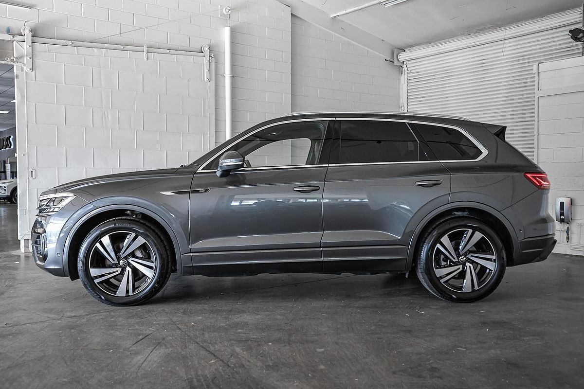 2023 Volkswagen Touareg 210TDI R-Line CR
