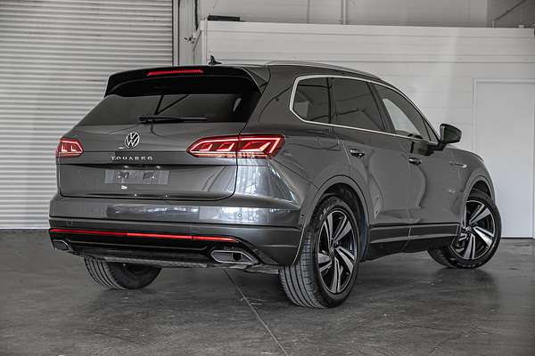 2023 Volkswagen Touareg 210TDI R-Line CR