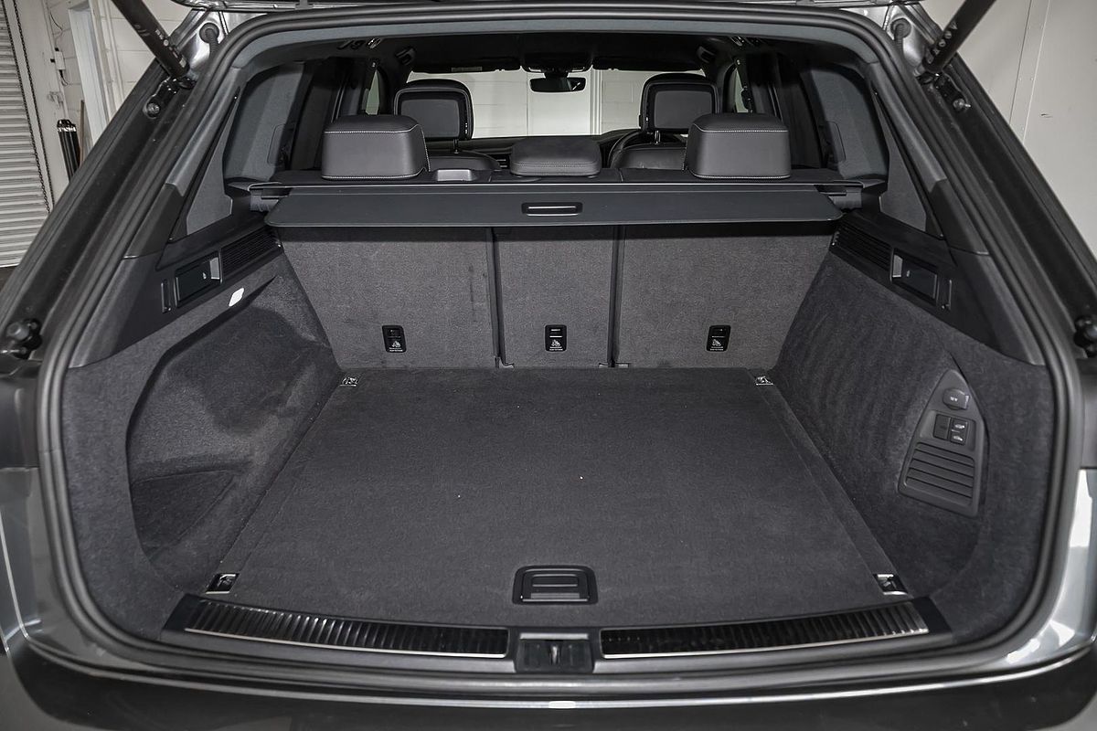 2023 Volkswagen Touareg 210TDI R-Line CR