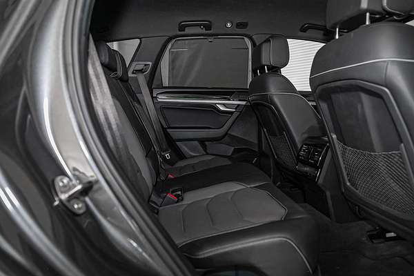 2023 Volkswagen Touareg 210TDI R-Line CR