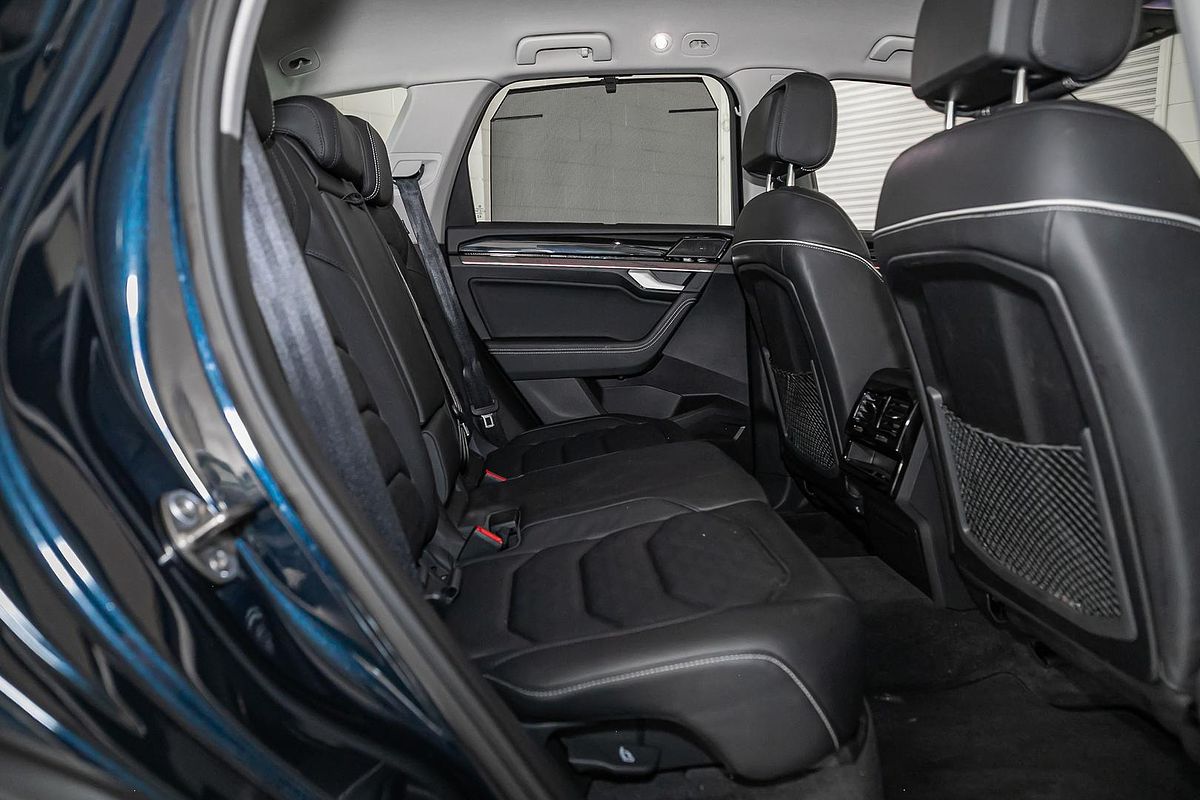 2024 Volkswagen Touareg 210TDI Elegance RC