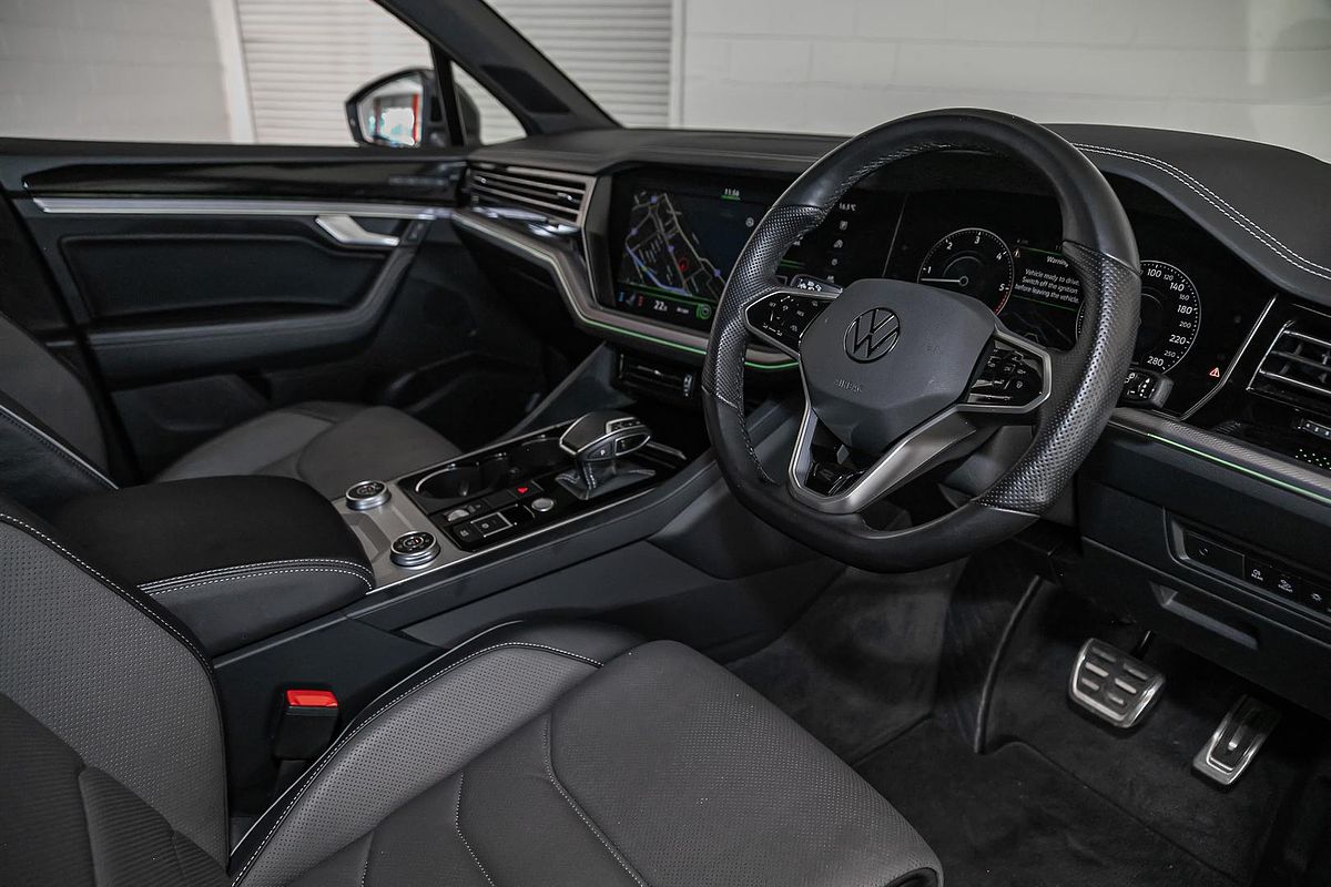 2023 Volkswagen Touareg 210TDI R-Line CR