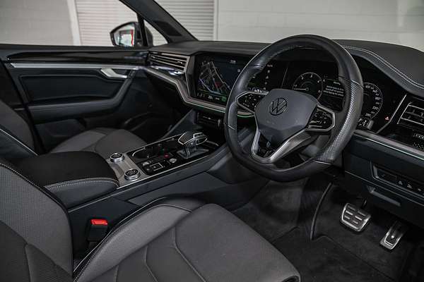 2023 Volkswagen Touareg 210TDI R-Line CR