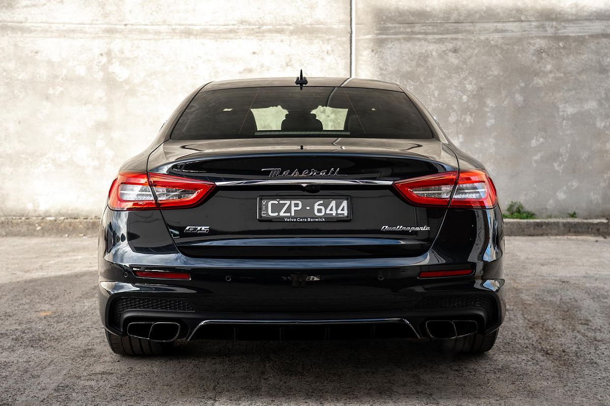 2018 Maserati Quattroporte GTS GranSport Nerissimo Edition M156