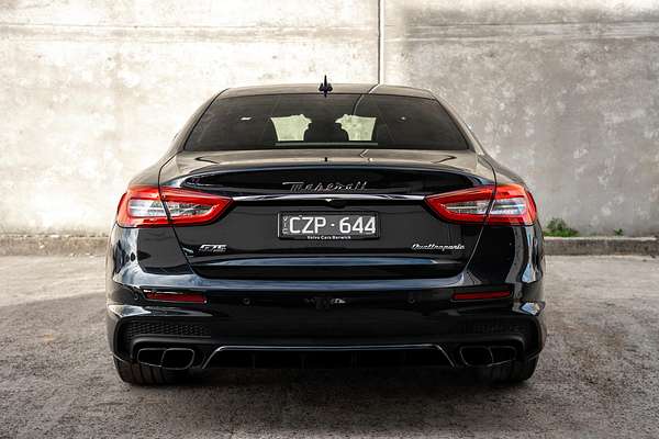 2018 Maserati Quattroporte GTS GranSport Nerissimo Edition M156