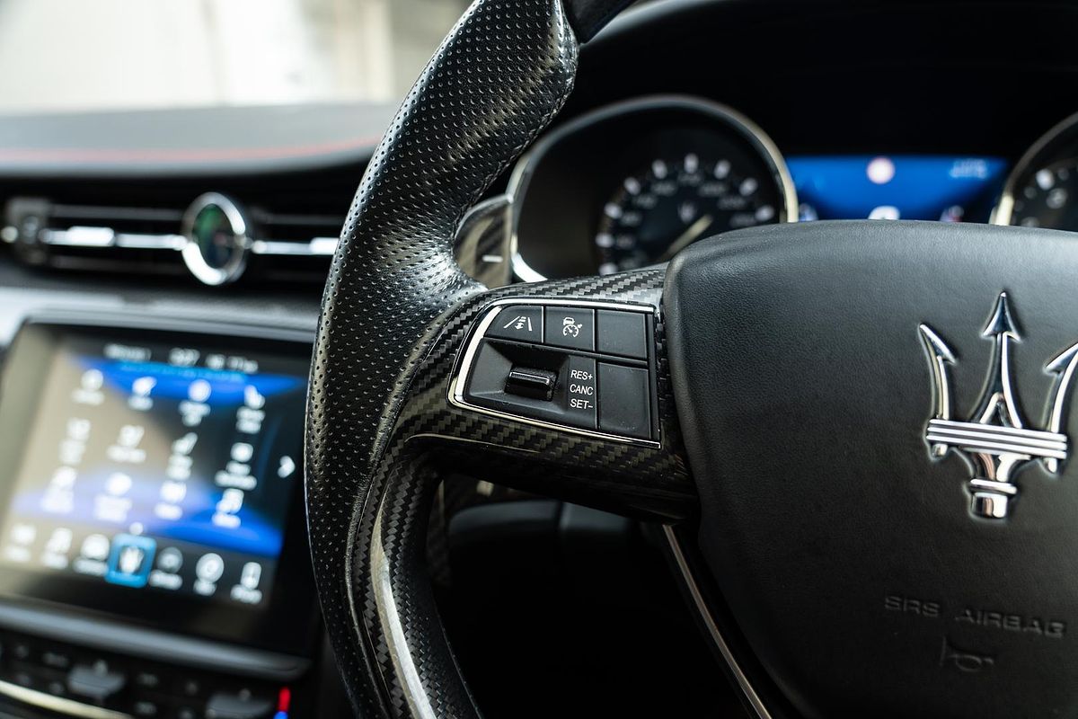 2018 Maserati Quattroporte GTS GranSport Nerissimo Edition M156