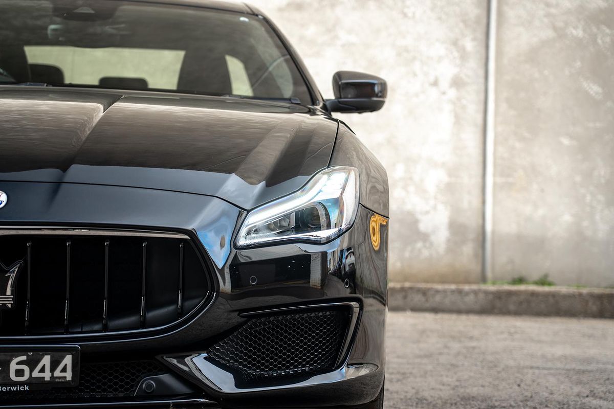 2018 Maserati Quattroporte GTS GranSport Nerissimo Edition M156