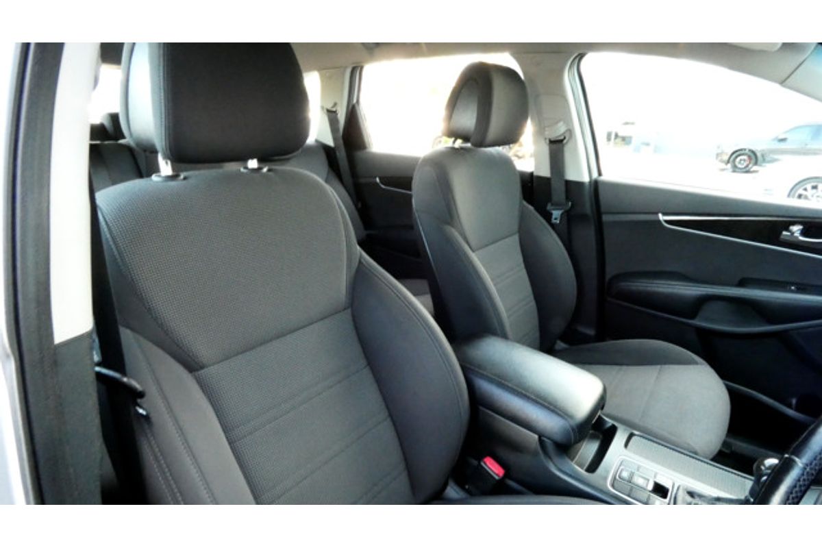 2017 Kia Sorento Si UM