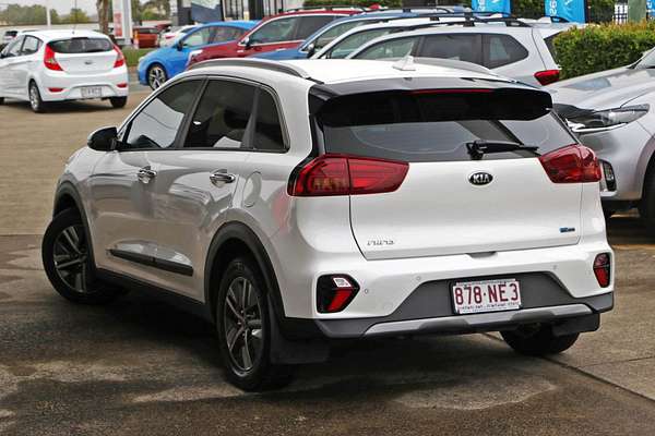 2021 Kia Niro Hybrid S DE