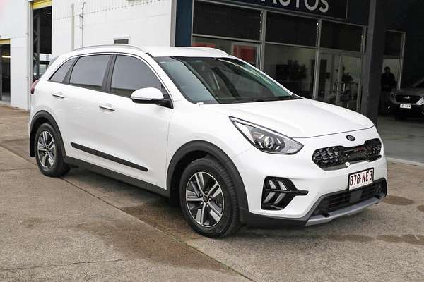 2021 Kia Niro Hybrid S DE