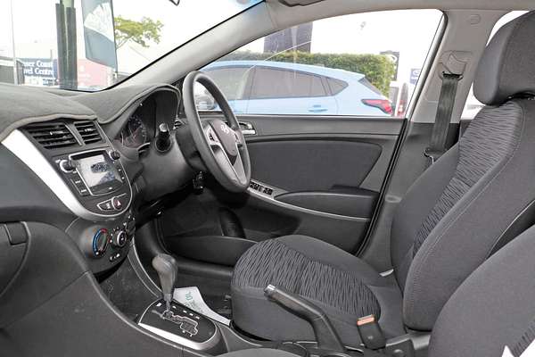 2016 Hyundai Accent Active RB4