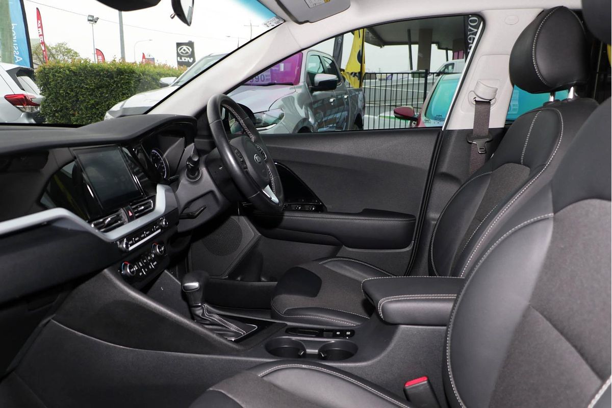 2021 Kia Niro Hybrid S DE