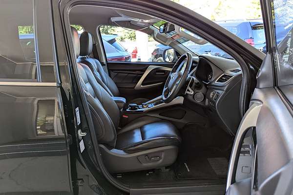 2016 Mitsubishi Pajero Sport Exceed QE