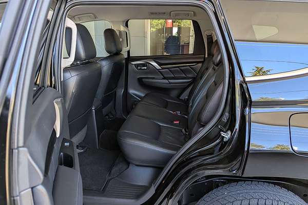 2016 Mitsubishi Pajero Sport Exceed QE