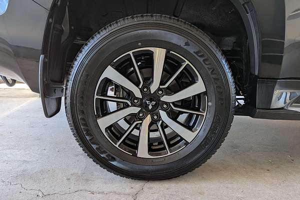 2016 Mitsubishi Pajero Sport Exceed QE