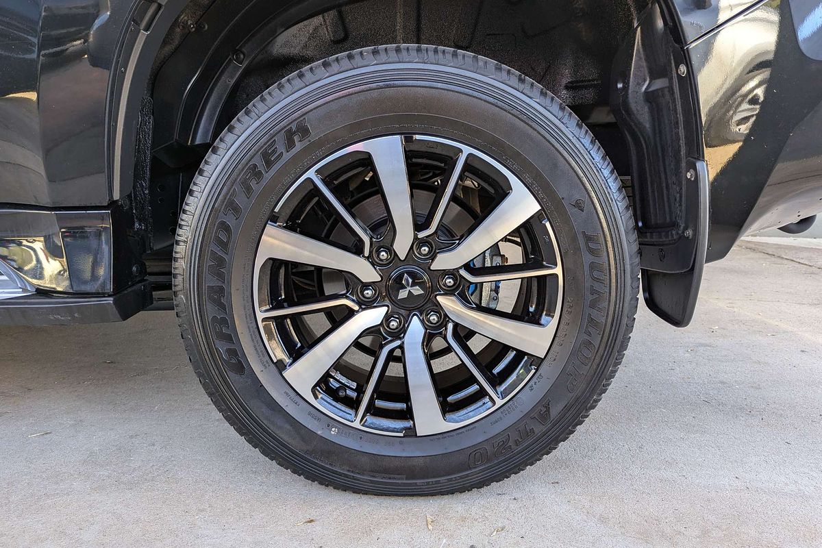 2016 Mitsubishi Pajero Sport Exceed QE