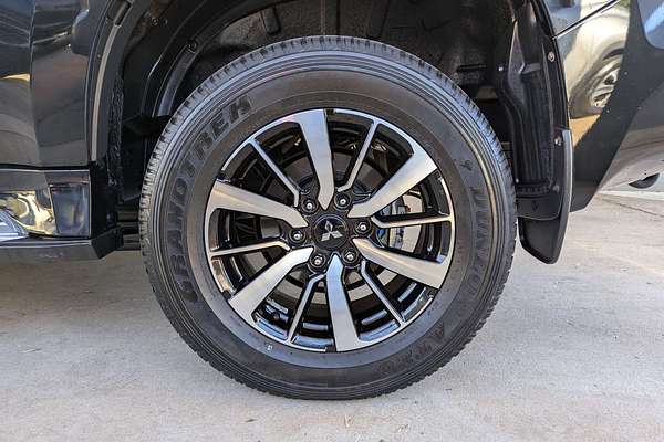 2016 Mitsubishi Pajero Sport Exceed QE