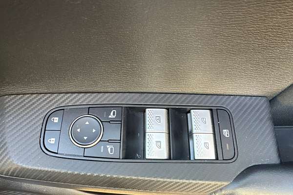 2023 Mitsubishi Outlander ES ZM