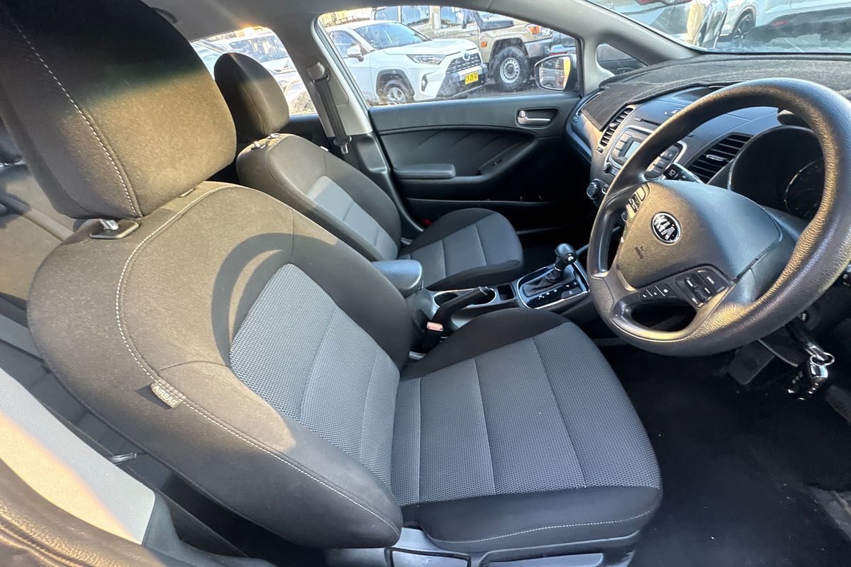 2017 Kia Cerato S YD