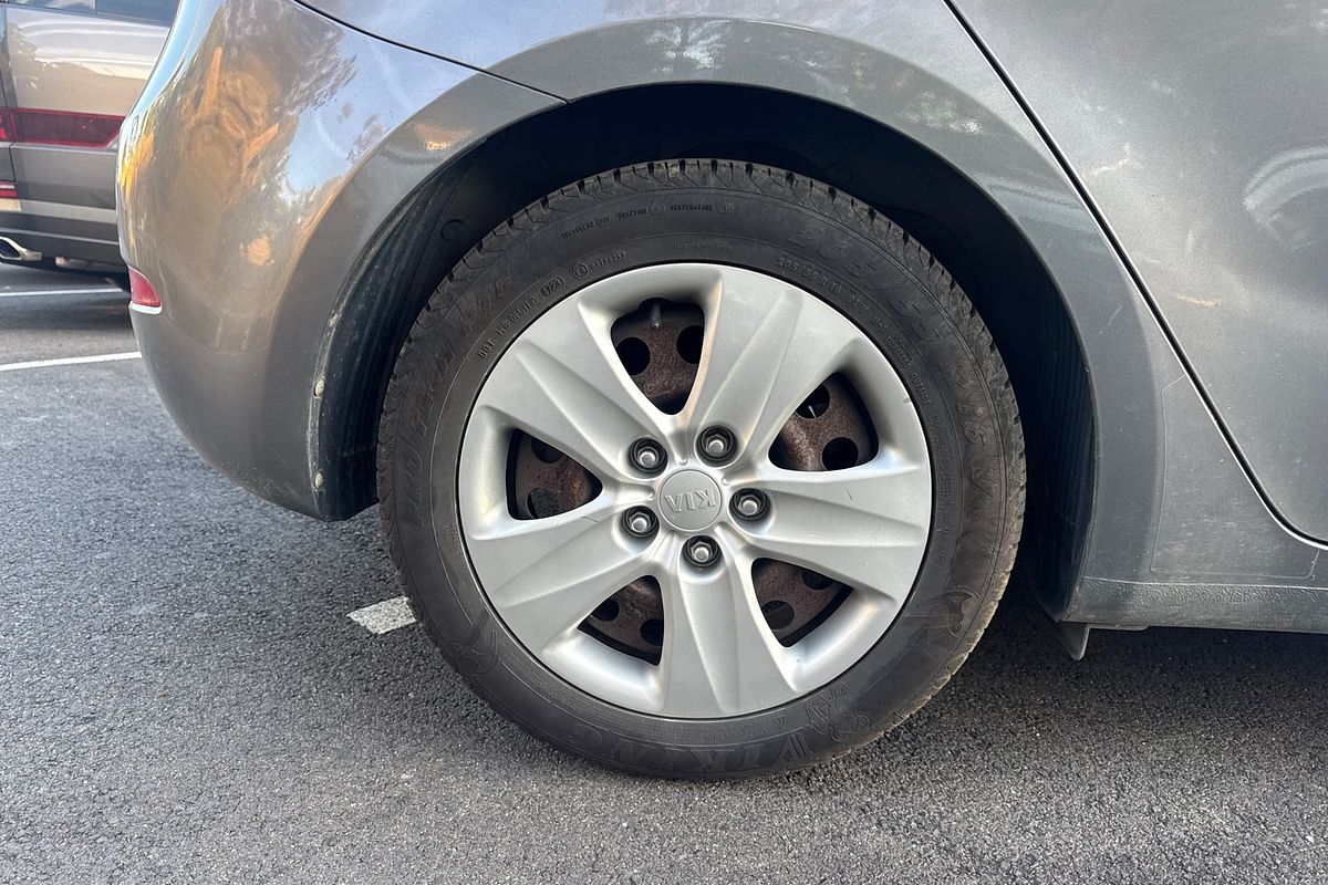 2017 Kia Cerato S YD
