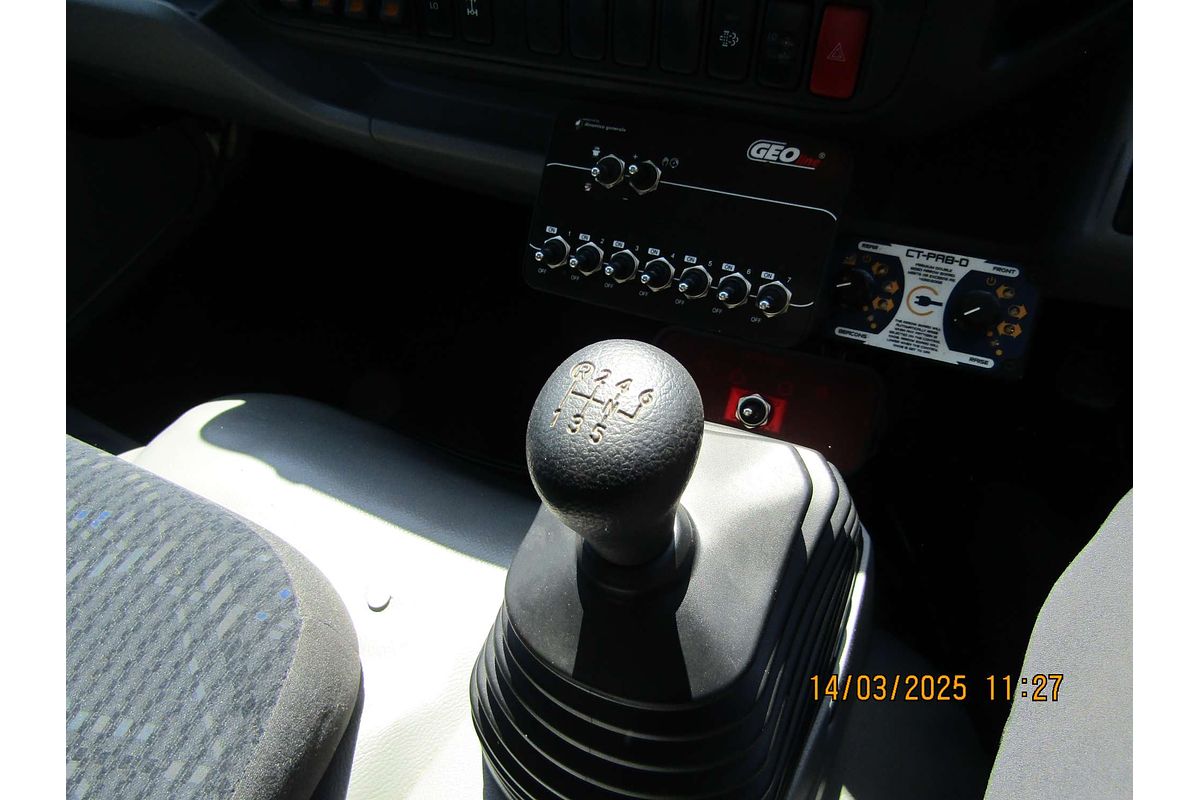 2019 Hino 300 Series 817 4X4