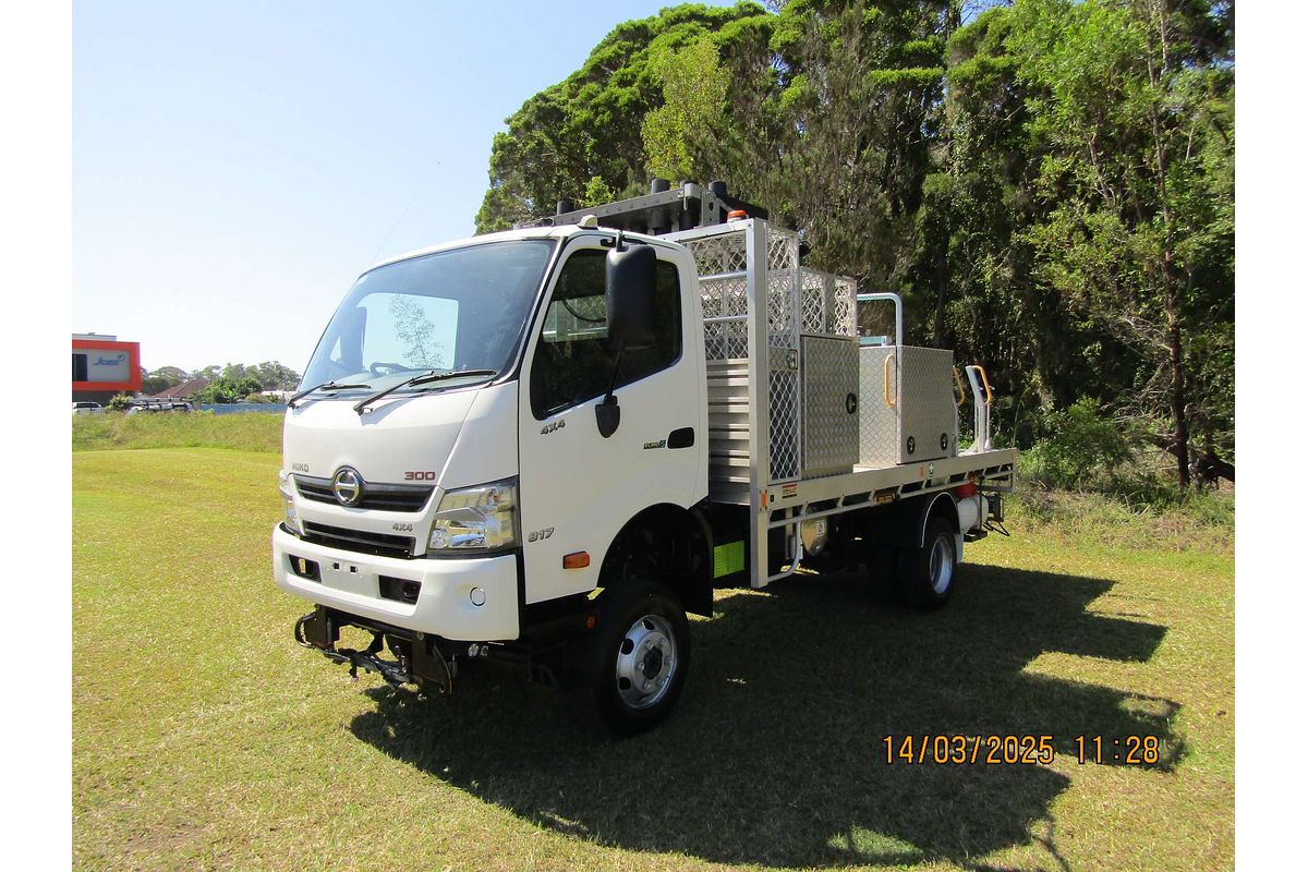 2019 Hino 300 Series 817 4X4