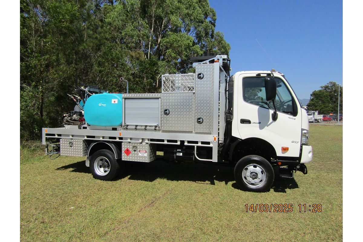 2019 Hino 300 Series 817 4X4