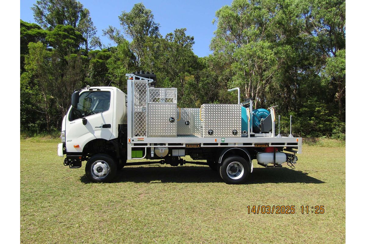 2019 Hino 300 Series 817 4X4