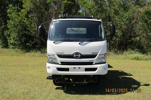 2019 Hino 300 Series 817 4X4