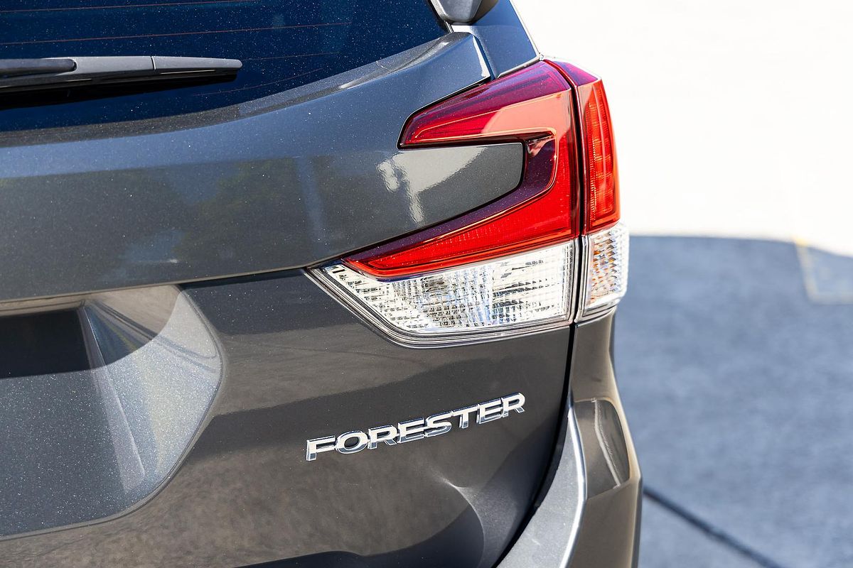 2023 Subaru Forester 2.5i 50 Years Edition S5