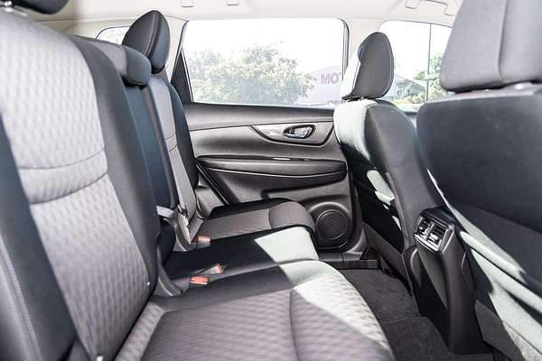 2022 Nissan X-TRAIL ST T32