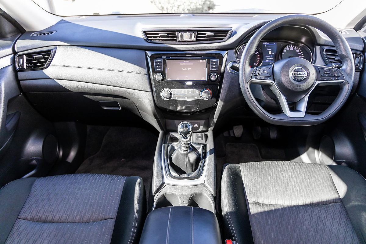 2022 Nissan X-TRAIL ST T32