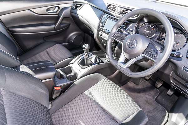 2022 Nissan X-TRAIL ST T32