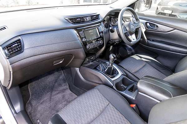 2022 Nissan X-TRAIL ST T32