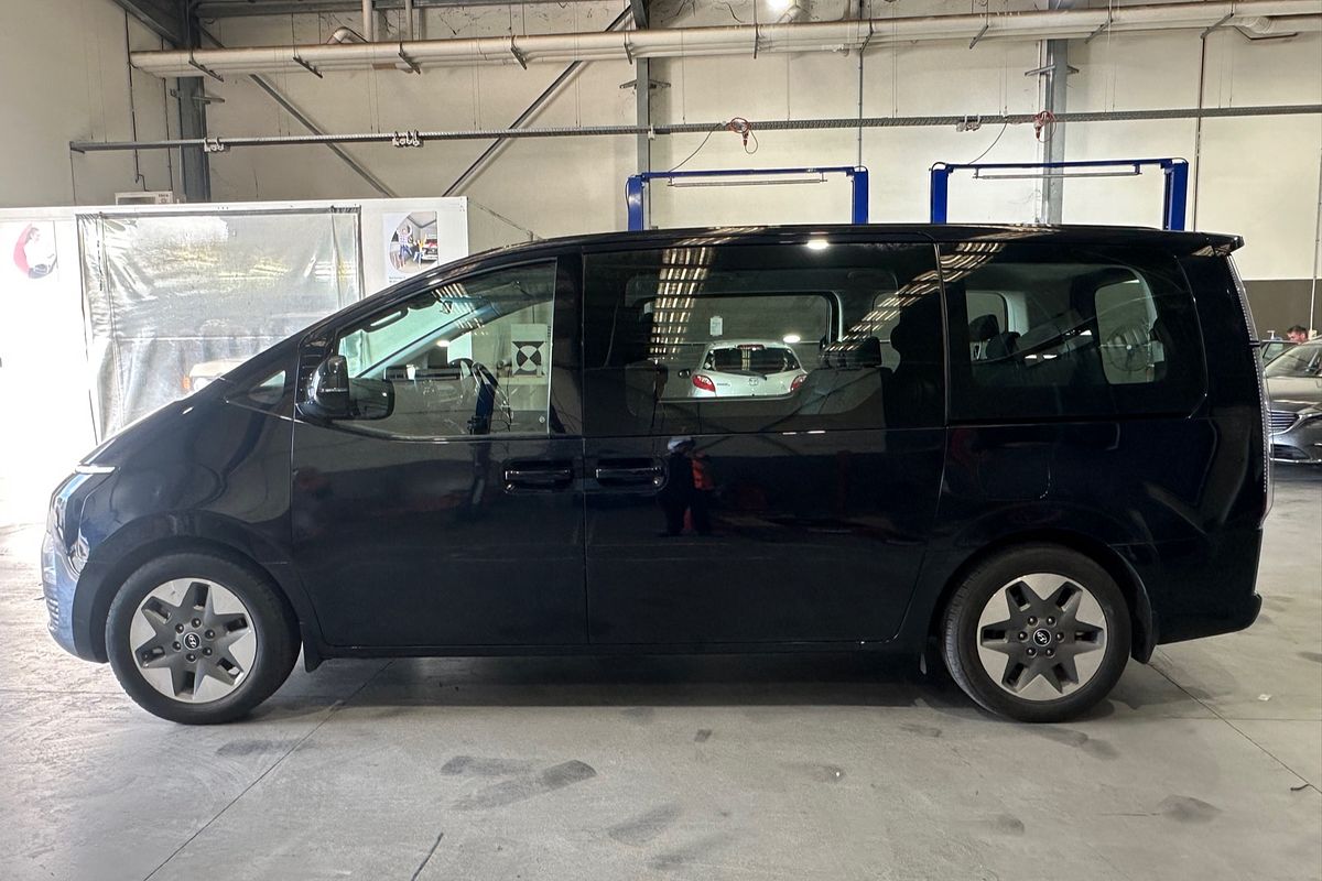 2021 Hyundai STARIA US4.V1