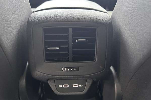2023 Volkswagen T-Roc 110TSI Style D11