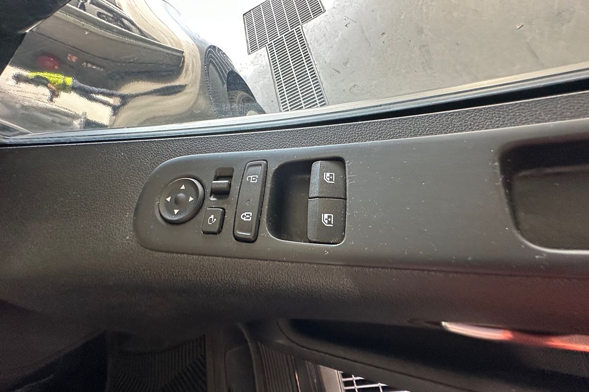 2021 Hyundai STARIA US4.V1