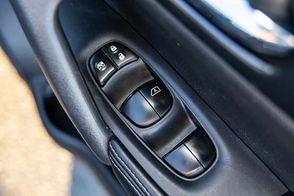 2017 Nissan X-TRAIL ST-L T32 Series II