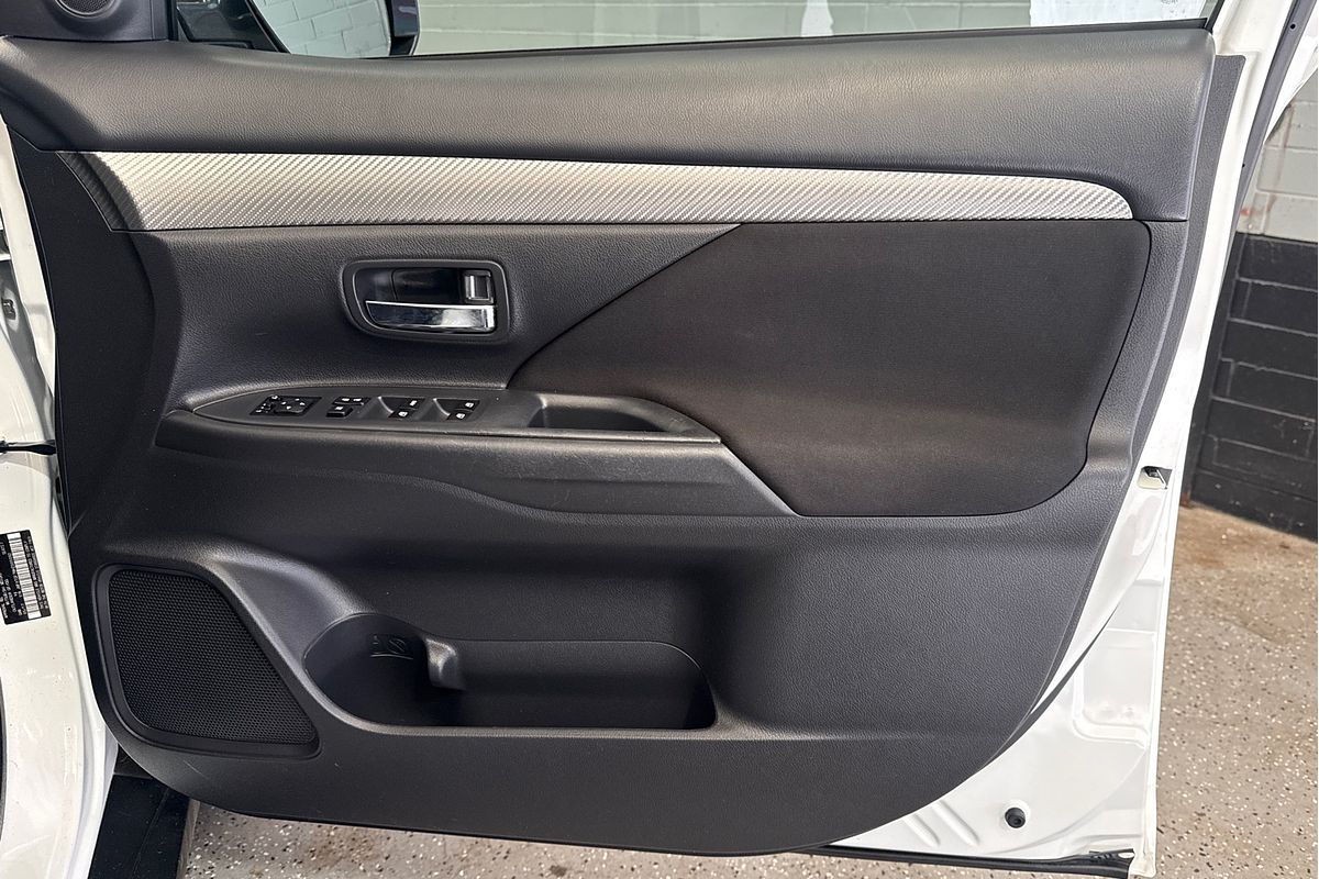 2017 Mitsubishi Outlander LS ZK