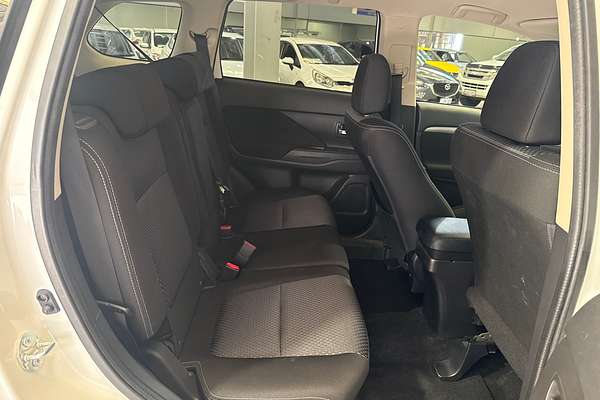 2017 Mitsubishi Outlander LS ZK