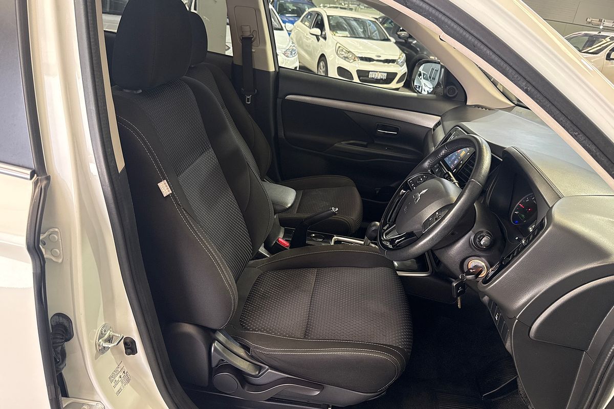 2017 Mitsubishi Outlander LS ZK
