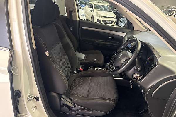 2017 Mitsubishi Outlander LS ZK