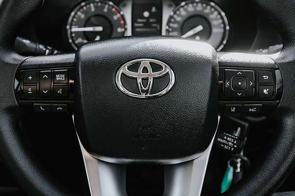 2024 Toyota Hilux SR GUN126R 4X4