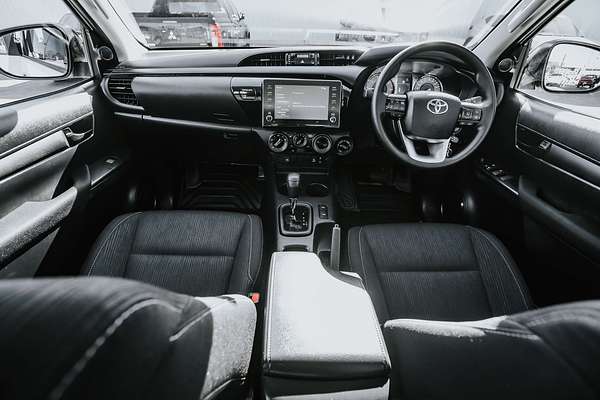 2024 Toyota Hilux SR GUN126R 4X4