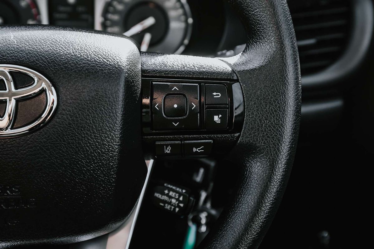 2024 Toyota Hilux SR GUN126R 4X4