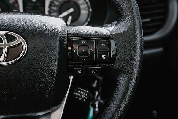 2024 Toyota Hilux SR GUN126R 4X4